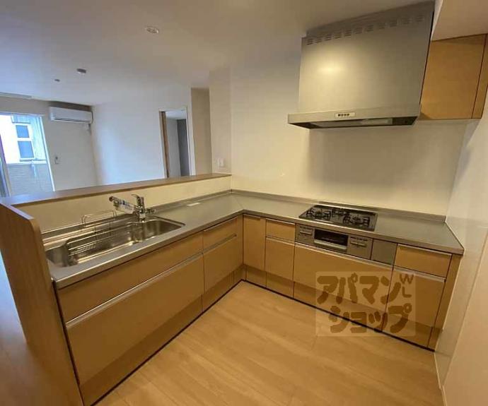 【セジュール西京極】間取