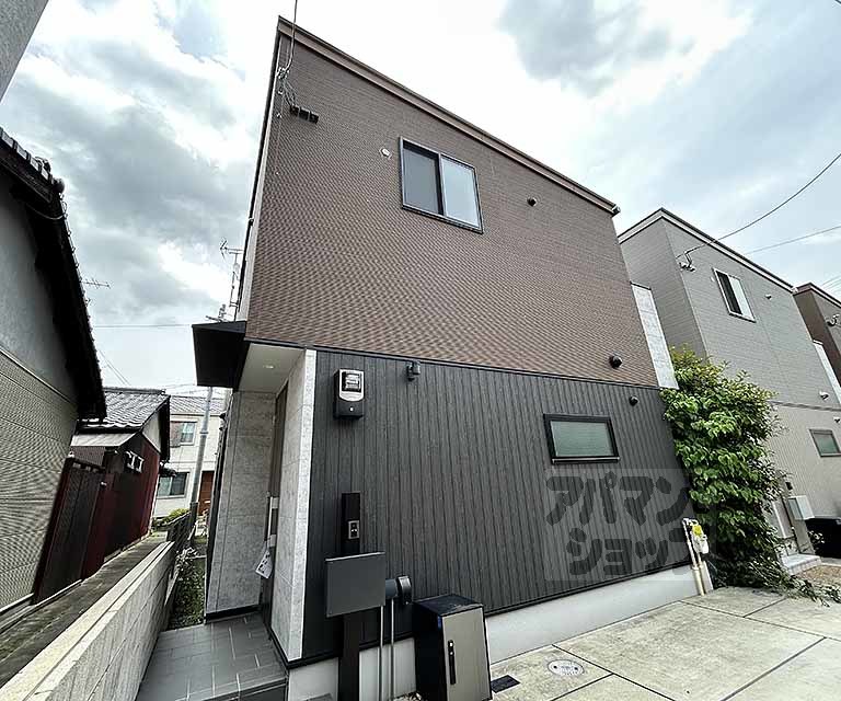 太秦安井戸建貸家
