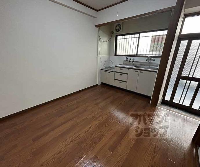 【太秦桂木町１０－８貸家】間取