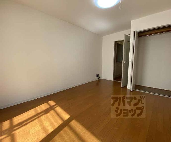 【ＣＯＣＯ西京極】間取