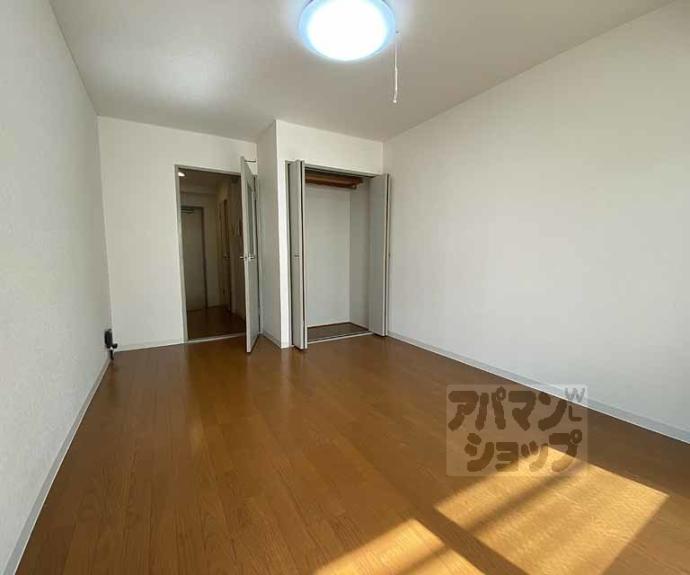 【ＣＯＣＯ西京極】間取