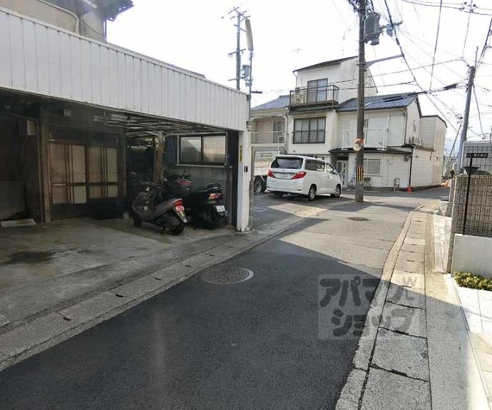 【カルハート太秦天神川】間取