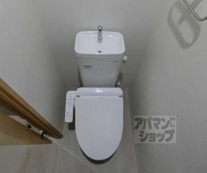 【カルハート太秦天神川】間取