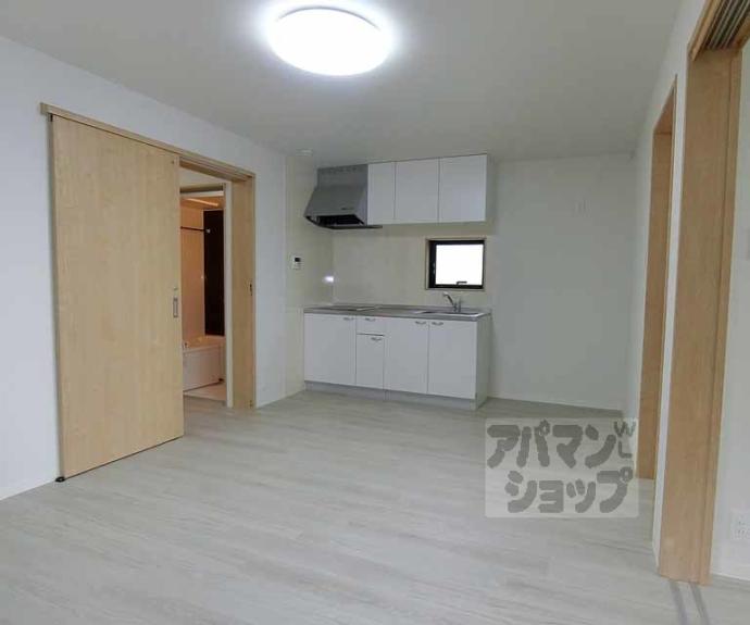 【カルハート太秦天神川】間取