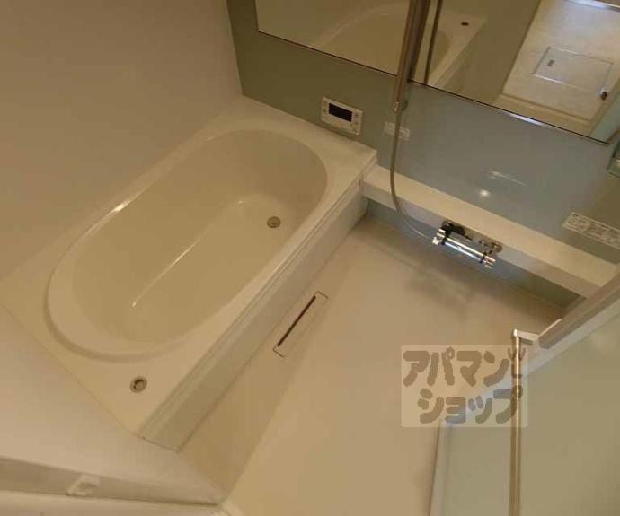 【レフィシア西院】間取