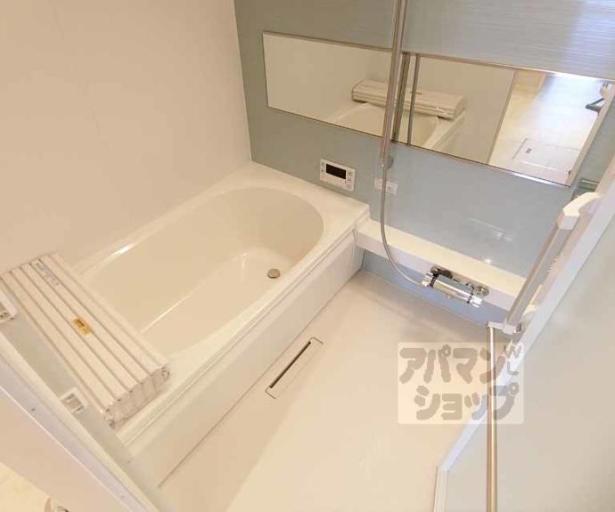 【レフィシア西院】間取