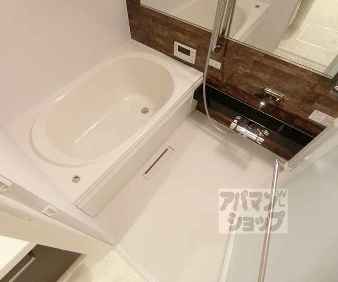 【レフィシア西院】間取