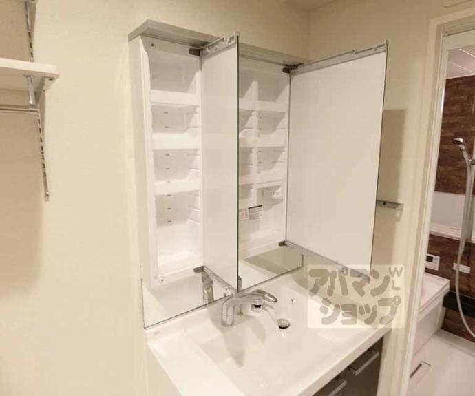 【レフィシア西院】間取