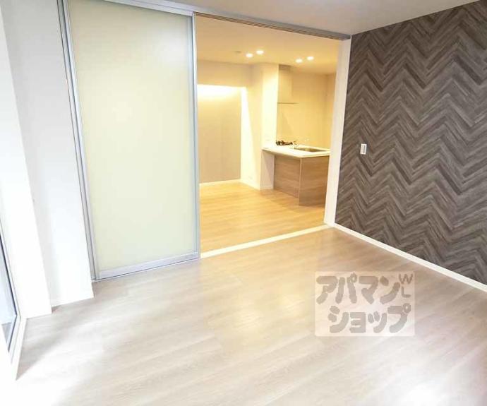 【レフィシア西院】間取