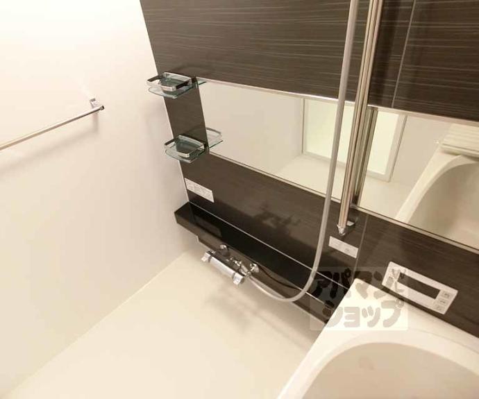 【レフィシア西院】間取