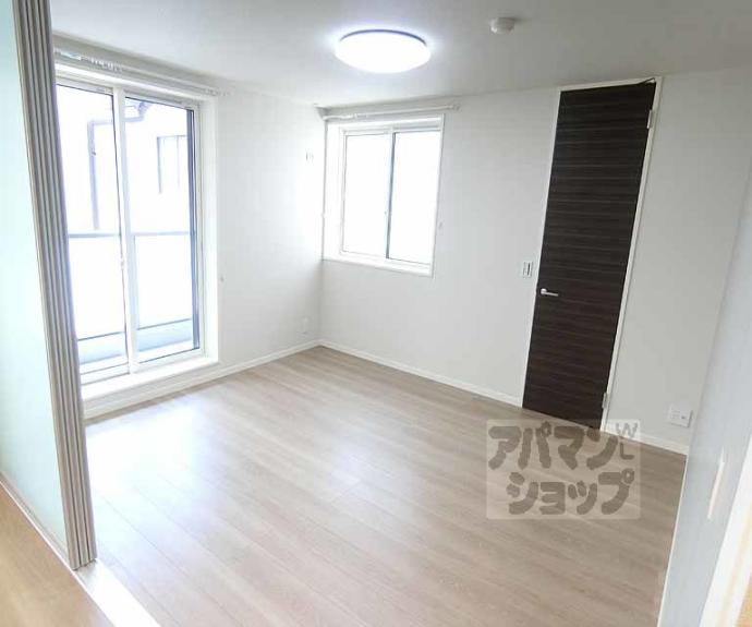 【レフィシア西院】間取