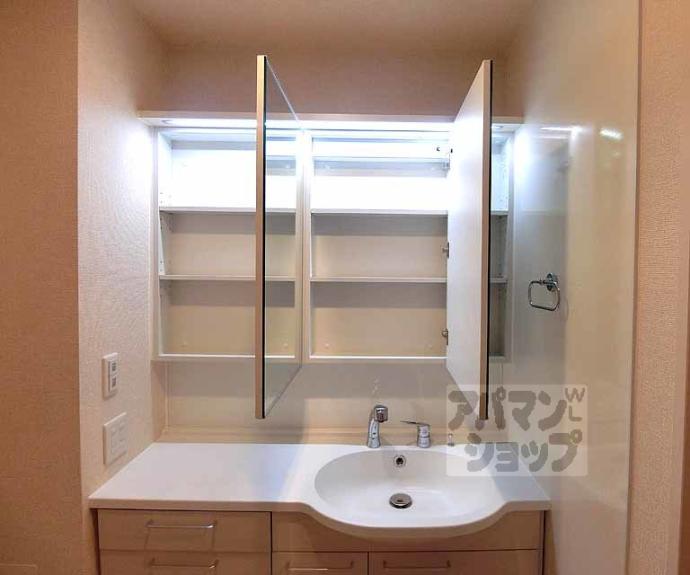 【ラ ネージュ】間取