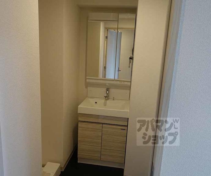 【ベラジオ京都西院ウエストシティⅢ】間取