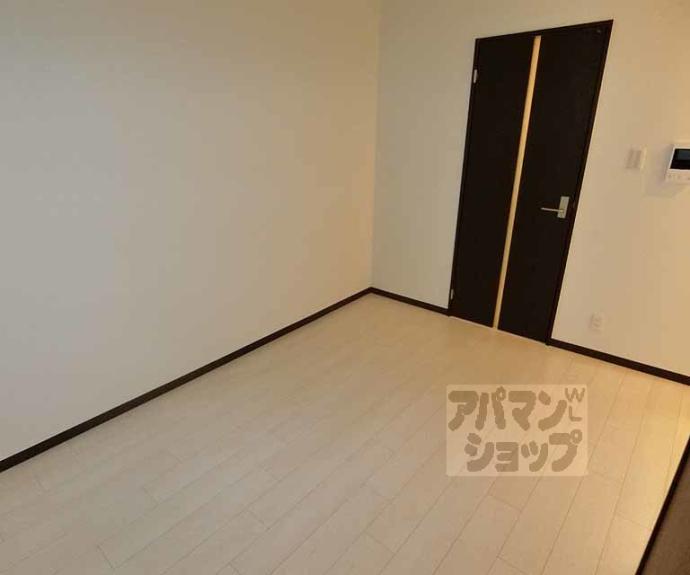 【サクシード太秦】間取