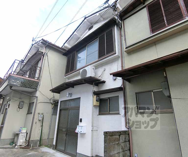 嵯峨釈迦堂門前瀬戸川町７－５貸家