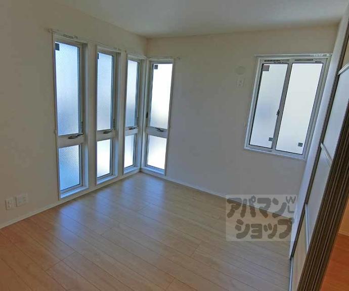 【サニーコート嵯峨】間取