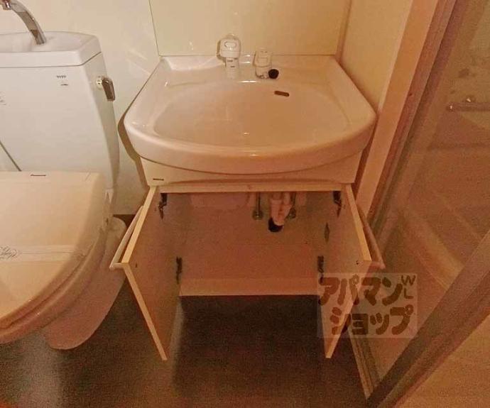 【グランドパレス西院 西館】間取