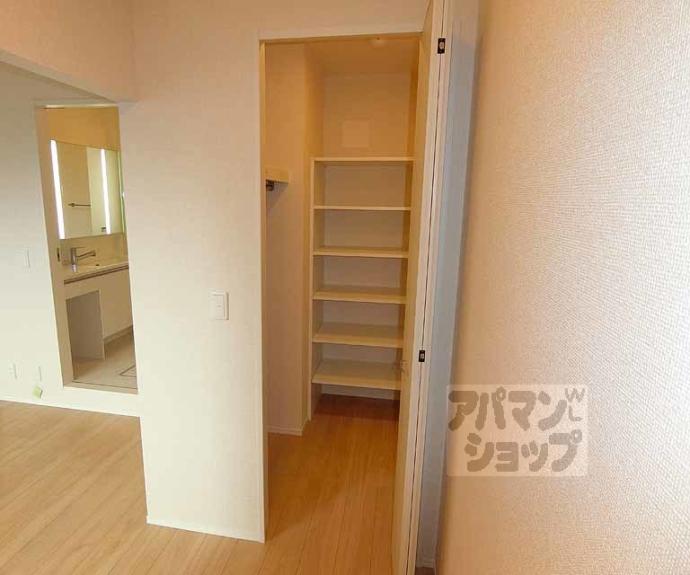 【オリーブ嵯峨】間取