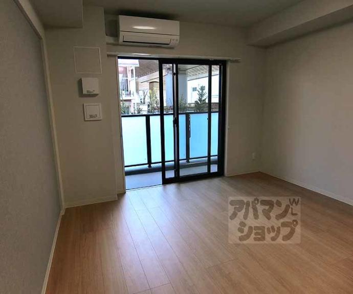 【ストーリーズ　うずまさ】間取