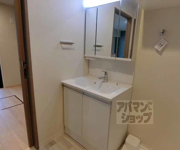 【クレアドーレ京都二条】間取