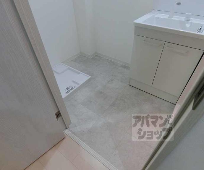 【アドマステラス壬生松原】間取