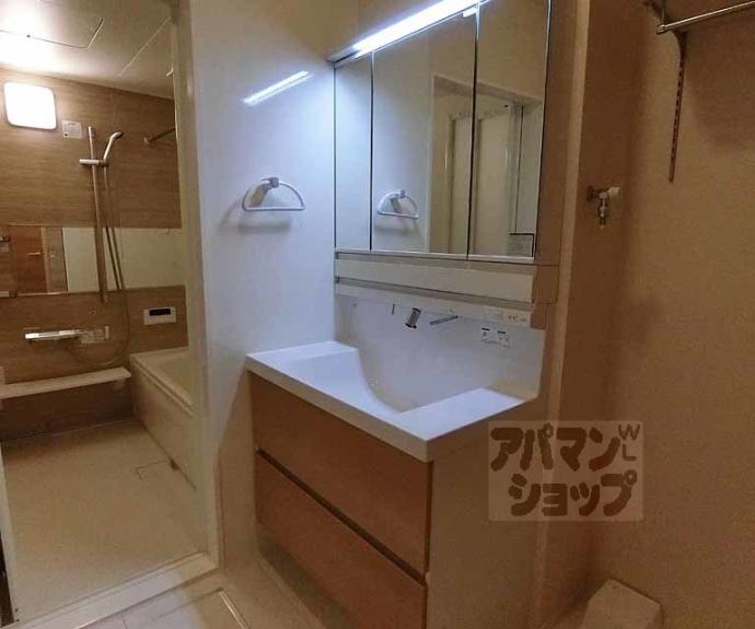 【オークテラス西京極】間取