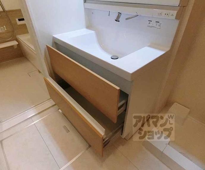 【オークテラス西京極】間取