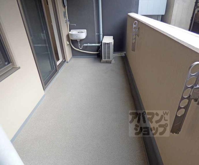 【四条烏丸クロスマーク】