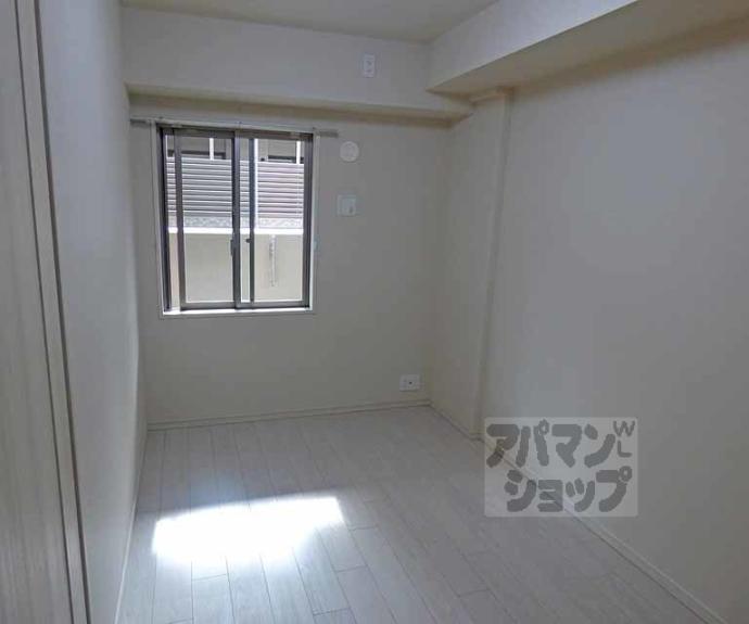 【四条烏丸クロスマーク】