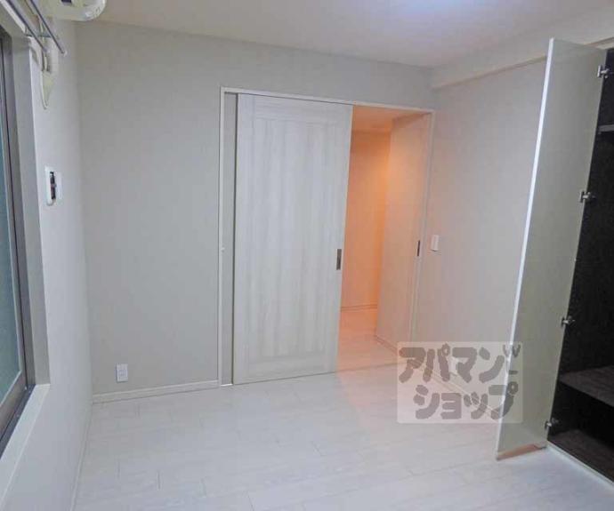 【四条烏丸クロスマーク】