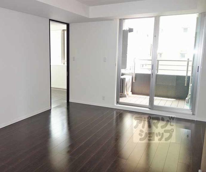 【ＴＨＥ　ＲＥＳＩＤＥＮＣＥ　京都東洞院四条】間取