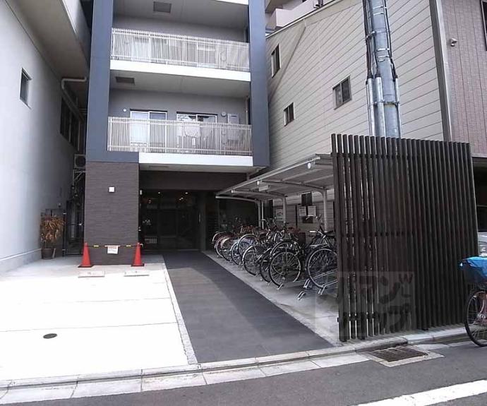 【都壱番館　三条堀川】間取