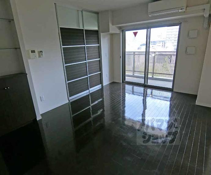 【都壱番館　三条堀川】間取