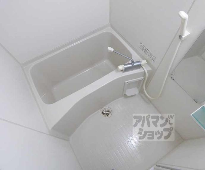 【Ｄｅａｒ　Ｃｏｕｒｔ四条烏丸】間取