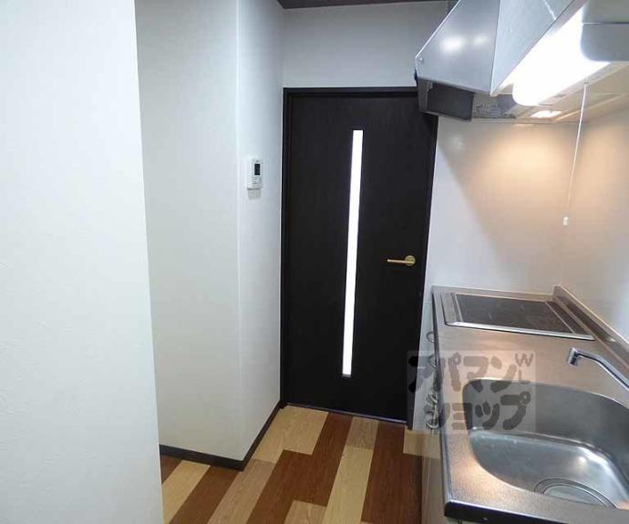 【Ｄｅａｒ　Ｃｏｕｒｔ四条烏丸】間取