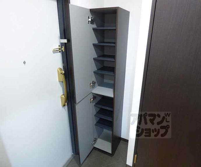 【Ｄｅａｒ　Ｃｏｕｒｔ四条烏丸】間取