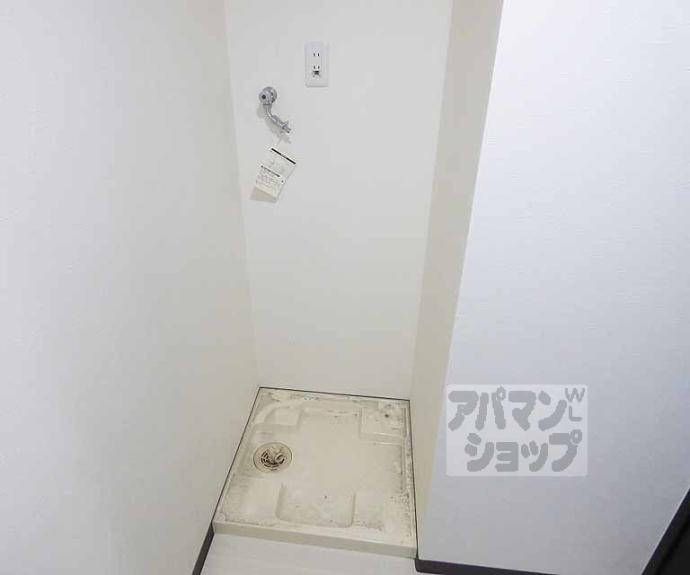 【Ｄｅａｒ　Ｃｏｕｒｔ四条烏丸】間取