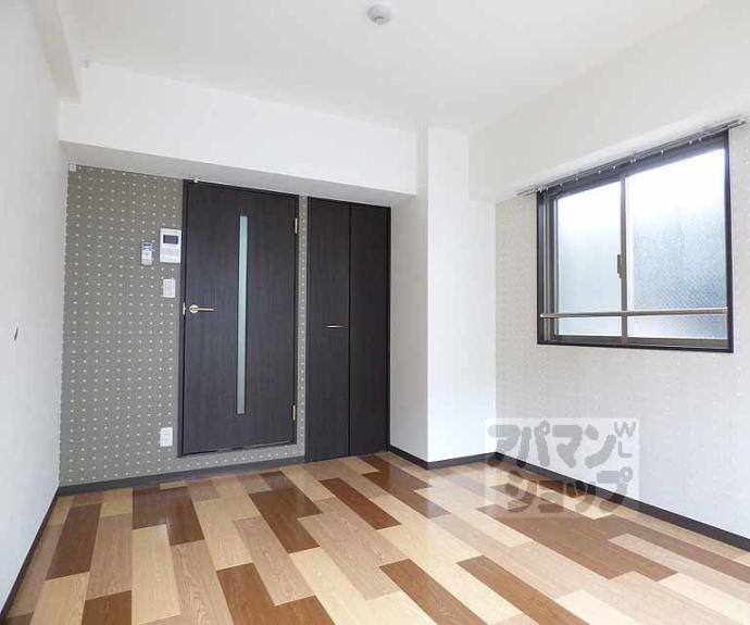 【Ｄｅａｒ　Ｃｏｕｒｔ四条烏丸】間取