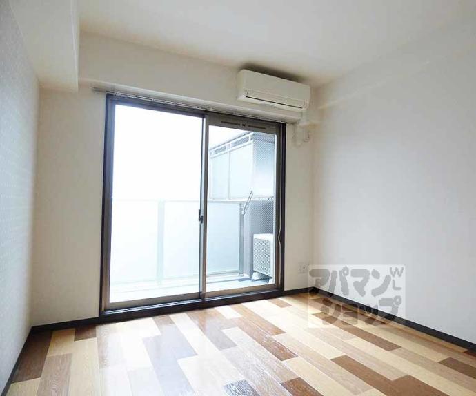 【Ｄｅａｒ　Ｃｏｕｒｔ四条烏丸】間取