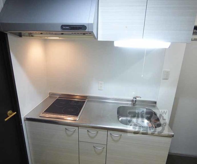 【Ｄｅａｒ　Ｃｏｕｒｔ四条烏丸】間取