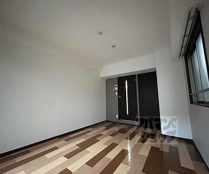 【Ｄｅａｒ　Ｃｏｕｒｔ四条烏丸】間取