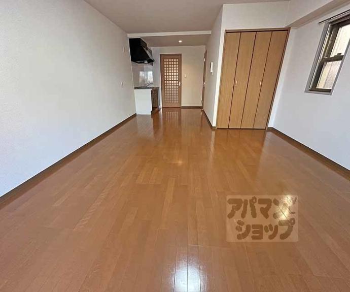 【ランブラス室町六角】間取