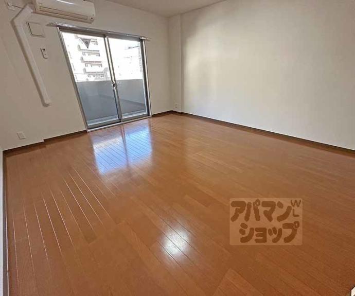 【ランブラス室町六角】間取