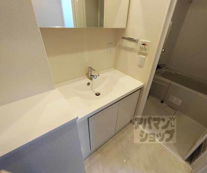 【プラネシア東山三条】間取