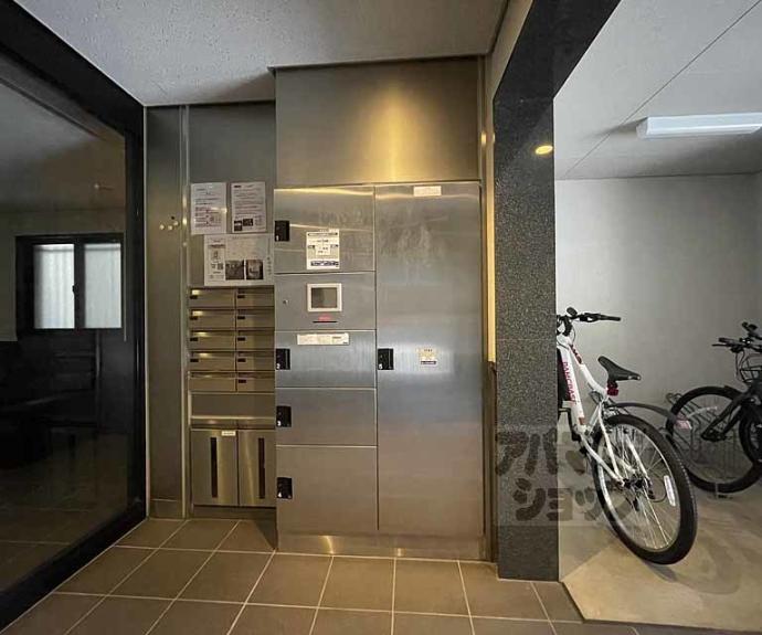 【イスターナ今井鴨川西】間取