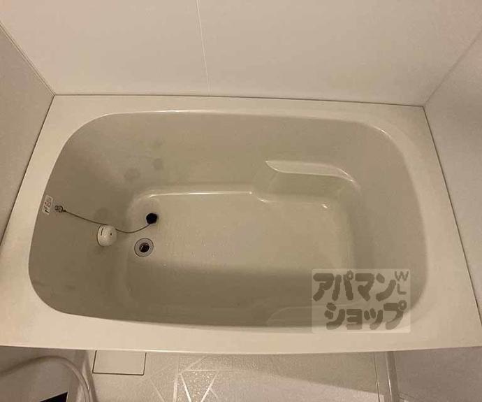 【イスターナ今井鴨川西】間取