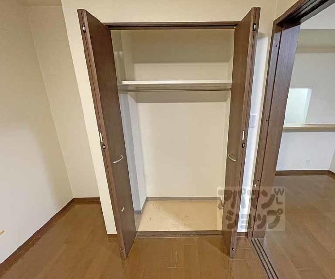 【イスターナ今井鴨川西】間取