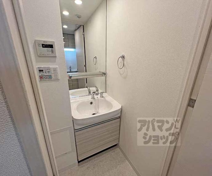 【プレサンス京都四条烏丸響】間取