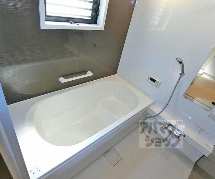 【ＬＵＸＥＳＴＡＧＥ御所南】間取