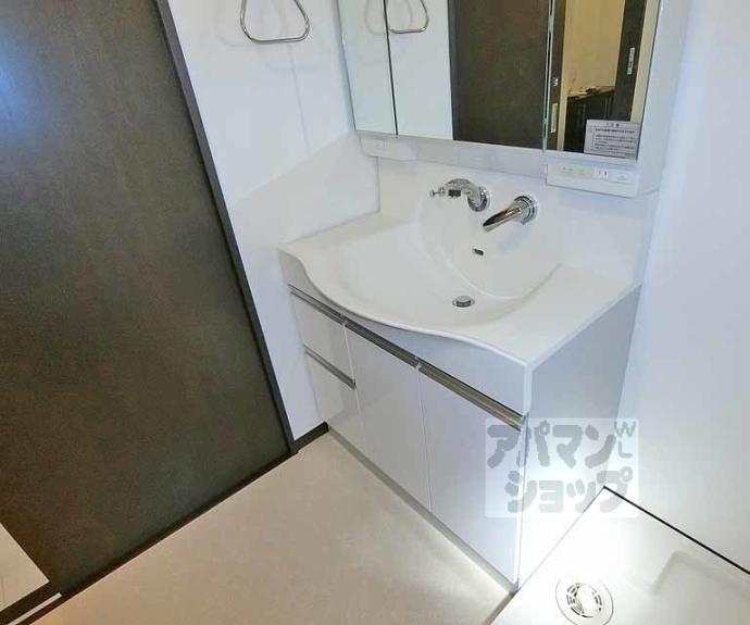 【ＬＵＸＥＳＴＡＧＥ御所南】間取